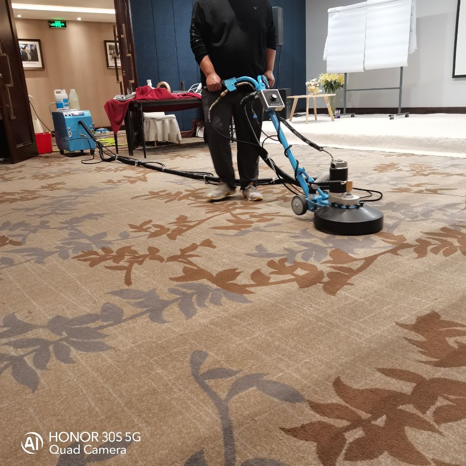 Rotary carpet extractor-CARPET CLEANING